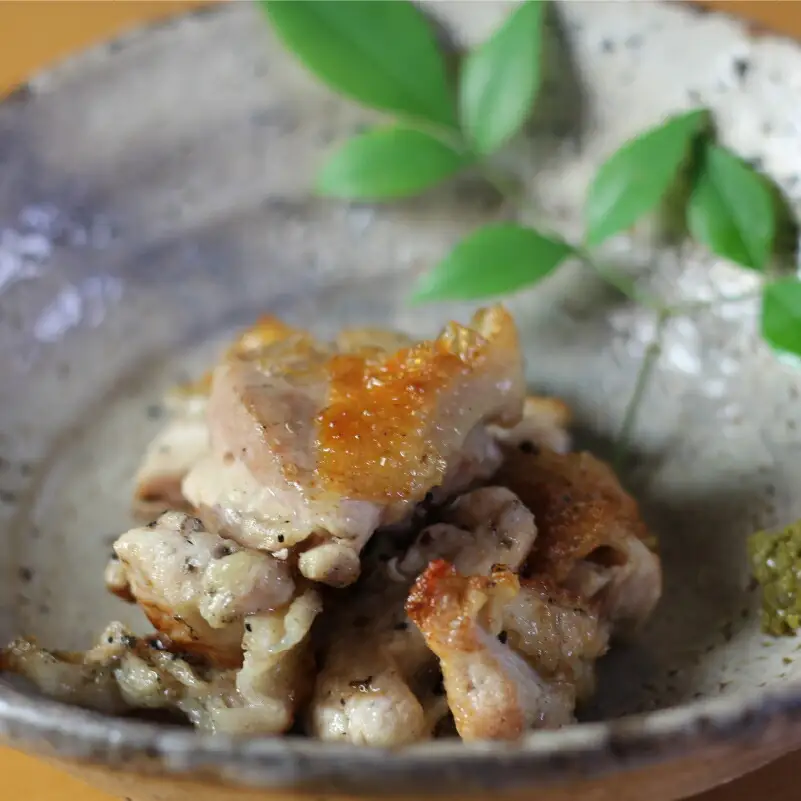 国産地鶏 地鶏 媛っこ地鶏 1羽分 1.2～1.5kg 寒山鳥聲 鶏舎 鳥 tori 鳥肉 鶏肉 鶏 とり肉 地鶏り お肉 肉 niku にく とりにく もも肉 鶏もも 胸肉 ムネ肉 ささ身 手羽 食べ比べ 冷凍 産地直送 数量限定 特産品 国産 愛媛 宇和島 E018-089004