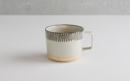 有田焼 hibi kuppi Plate&Mug sasa【ヤマト陶磁器】食器 器 うつわ 磁器 陶磁器 皿 取皿 マグカップ カップ コップ セット シンプル ベージュ 印判手 cn013