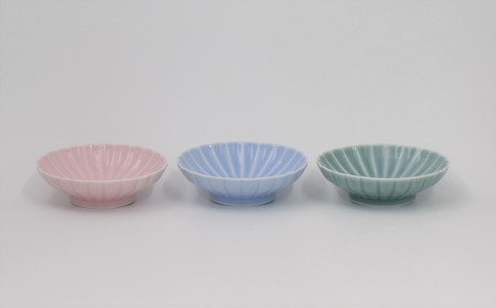 有田焼 深川製磁 釉遊彩 菊花小付3枚入 (Pale） 皿 食器 aa007