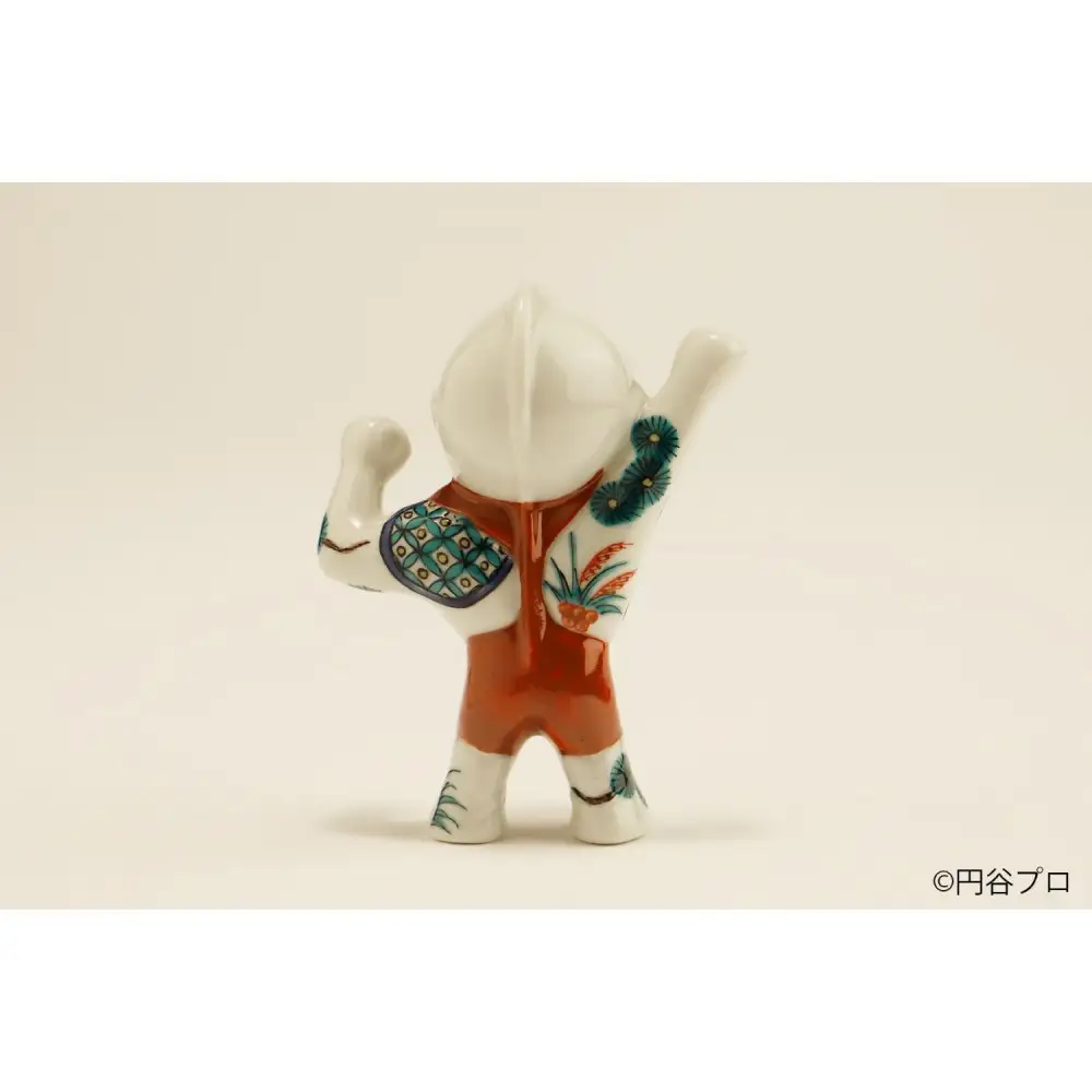 九谷焼　ウルトラマン　古九谷風