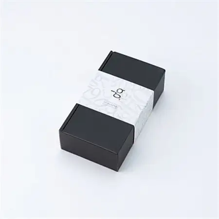 卵の力だけで膨らんだ、ふわっふわシフォンケーキ4個箱入り　グルテンフリー＆糖質かなりオフ【配送不可地域：離島】【1361722】