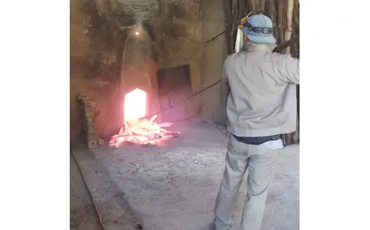 紀州備長炭 馬目荒上 15kg / 備長炭 アウトドア バーベキュー BBQ キャンプ 燃料 由良町 和歌山【ybin003】