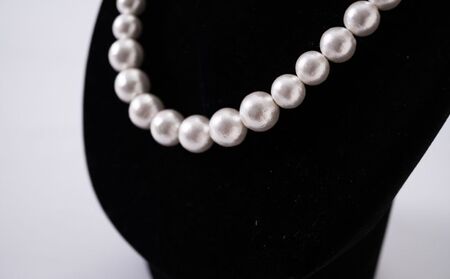 コットンパール「ホワイト」シンプルショートネックレス(金具ゴールド)とピアス３点セット