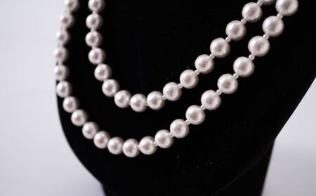 コットンパール「ホワイト」ロングネックレス(金具ゴールド)とピアス３点セット
