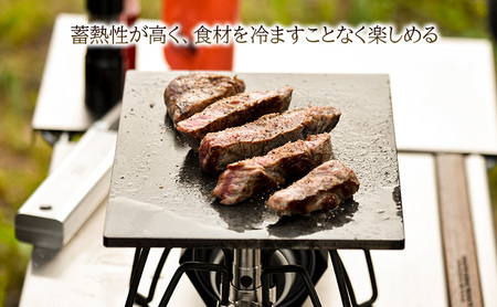  鉄板 Mサイズ＆帆布ケース[ アウトドア キャンプ バーベキュー BBQ ] 雑貨 アウトドア用品 キャンプ用品 調理器具 蓄熱 保温性 鉄の純度が高い 遠赤外線効果 ソロキャン 調理用グッズ 
