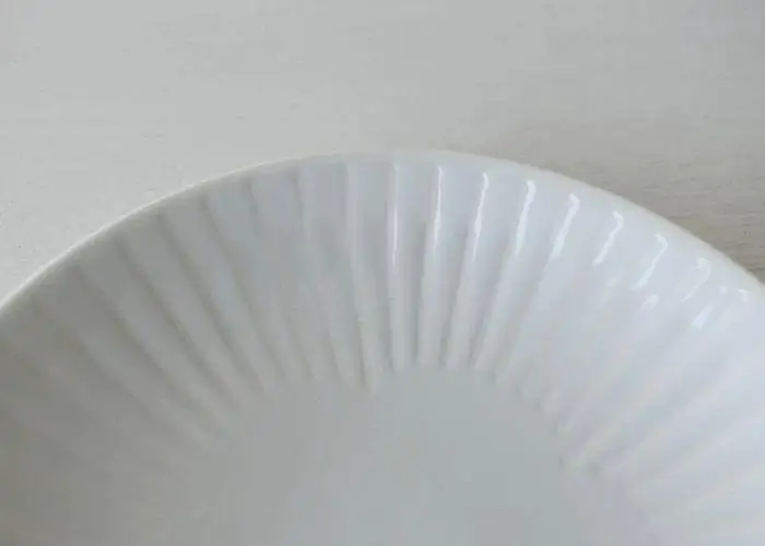 【波佐見焼】15.5ｃｍの皿５枚組  花ふわり 白 【西海陶器】 ５　10135｜波佐見焼 陶器