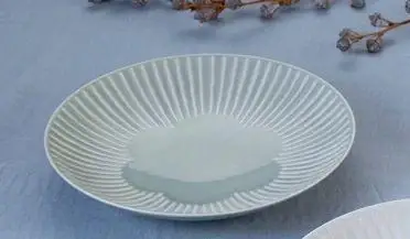 【波佐見焼】φ21.5ｃｍの皿５枚組  花ふわりグレー 【西海陶器】 ５ 11323｜波佐見焼 陶器