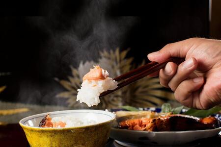 【3ヶ月定期便】特選魚沼産コシヒカリ 無洗米5kg ※2025年10月以降発送予定 |津南町 魚沼