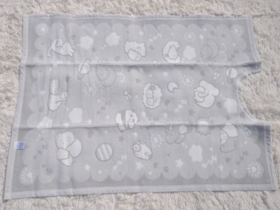 クリ衿 ベビー綿毛布(毛羽部分) 宇宙柄 グレー 85×115cm 毛布の町泉大津市産 N-MJK500 [3349] | ベビーブランケット ベビーブランケット