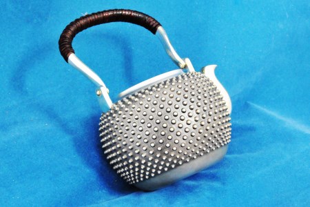 磯崎絞製作所 あられ打ち湯沸し 急須 3寸 霰模様 [1174]
