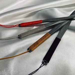 【冨岡慶正】刀鍛冶が作る「玉鋼製ペーパーナイフ」（桐箱付き）【ネイビー】060-002