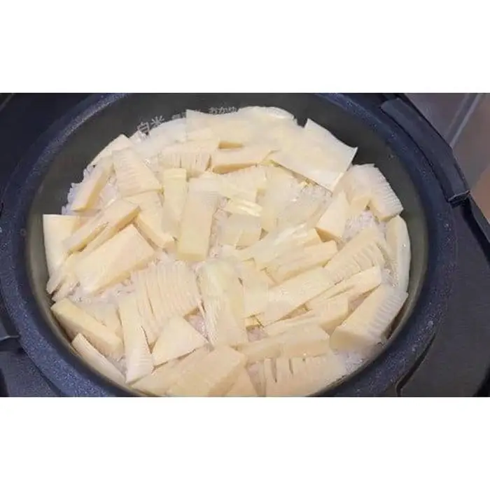 ＜先行予約／令和9年(2027年)３月下旬頃から発送＞貝塚市木積産　朝掘り筍　約2kg
