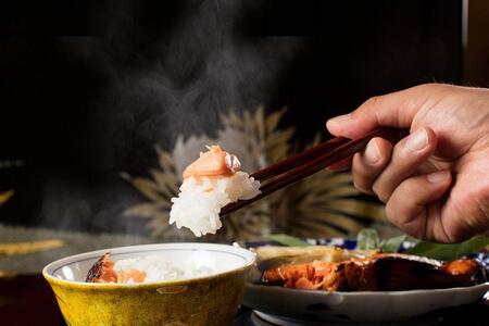 魚沼産コシヒカリ 白米10kg (5kg×2袋) ※2025年10月以降発送予定 【熨斗付き】 |津南町 魚沼