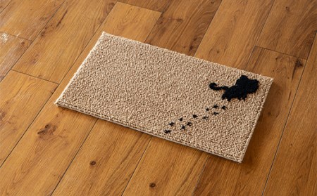 《ほづみせんい》月山緞通 トコトコ猫の玄関マット 45×70cm（黒） 山形県 中山町 F4A-0296