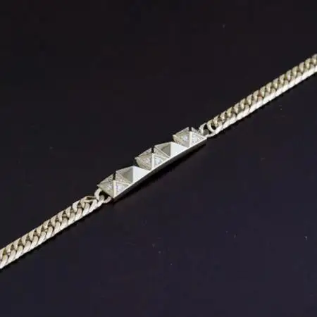 K18ピラミッドブレスレット【ダイヤ0.14ct・20cm】【配送不可地域：沖縄県】【1405850】