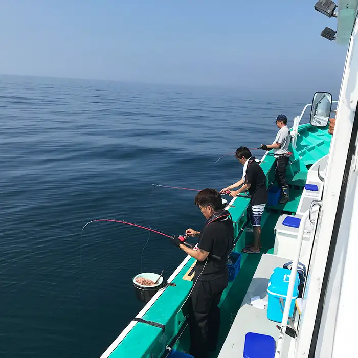 【第三新生合同丸】お手軽！釣り船体験コース(平日限定6時間1名様) [0040-0009]