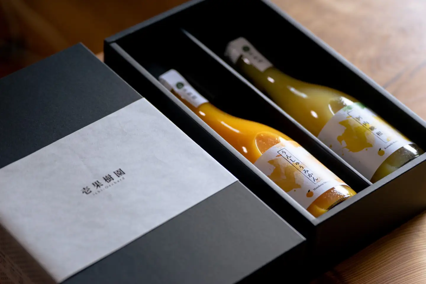 ストレートジュース 愛媛 の 柑橘ジュース 720ml × 2本 セット 壱果樹園 河内晩柑 温州みかん みかんジュース みかん 蜜柑 mikan フルーツ ジュース 果汁 100% 飲料 ギフト 贈答用 果物 くだもの 国産 愛媛 宇和島 H015-141002