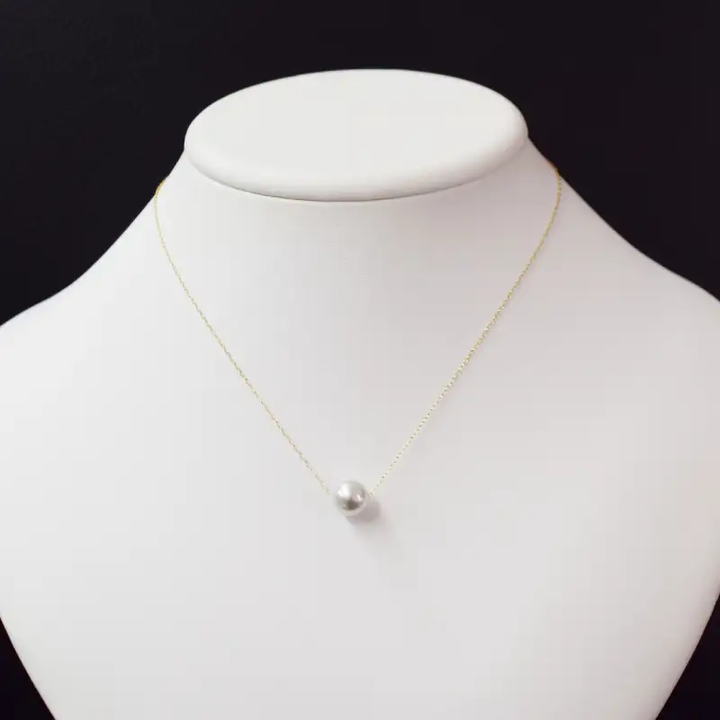 S101-322-10YG_天草産 9mm - 9.5mm ネックレス あこや真珠 ナチュラル 1粒 スルー K10 【ネックレス：K10YG】