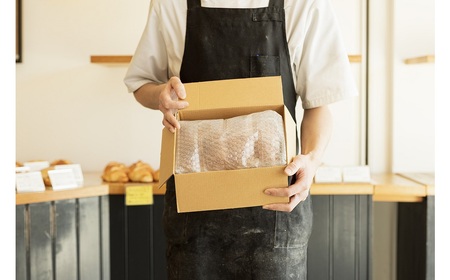 【6ヶ月定期便】異なる6種の食パンを毎月1本お届け！食べ比べができるバラエティーコース パン 定期便 食べ比べ 朝パン派 H087-010