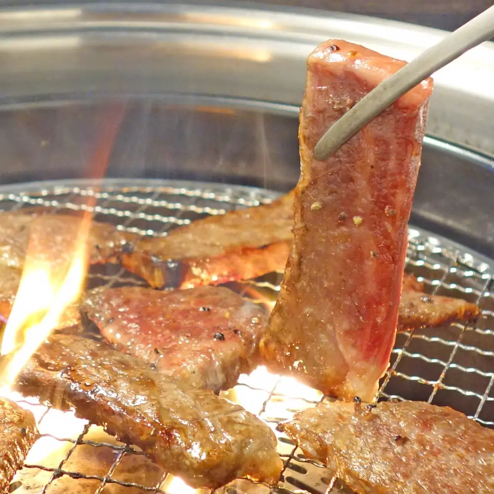 あか牛カルビ焼き肉セット (あか牛バラカルビ400g、あか牛のたれ200ml付き)