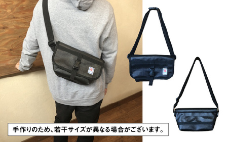 【FHP】ボディバッグ　ブラック　Ｍ