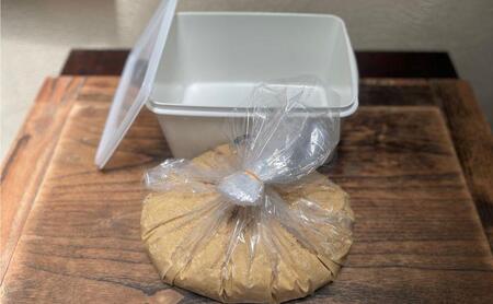 ＜ぬかどっ子＞ 熟成ぬか床 キット【ぬか床3Kg, 補充用煎りぬか300g×1袋, かくし味(昆布・きな粉・唐辛子)×1袋 ,ポリ容器入】無添加 国産原料 漬物 糠 乳酸菌 発酵■