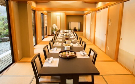 26-672．老舗・料亭吾妻「季節の懐石コース」お食事券1名様分
