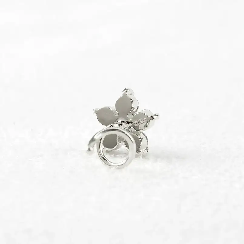  プラチナ ピアス つけっぱなし 片耳 ダイヤ キャッチなし 花 フラワー ダイヤモンド 0.19ct キャッチナッシャー pt900 シンプル 山梨県 昭和町 送料無料 管理番号230726100dpu SWAA101