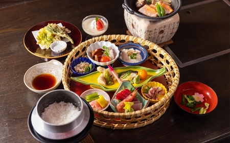 【1泊2食付き ペアご宿泊券】ゆったりのんびり芯から心地よい 高柳じょんのび村『萬歳楽』[ZM025]