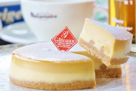 自家焙煎珈琲豆1kg（豆のまま）&caramelチーズケーキ【北海道・沖縄・離島　配送不可】