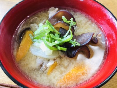 0102205 高知県産仁淀川きくらげホールタイプ100g×1袋 （仁淀川町ツボイ産）