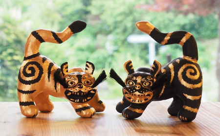 【ふるさと納税】腰高とら（こしだかとら）Sサイズ 金黒 伝統工芸品 張り子 干支 寅年 手づくり 縁起物 魔除け おしゃれ 置物 インテリア おもちゃ 人形 民芸品 