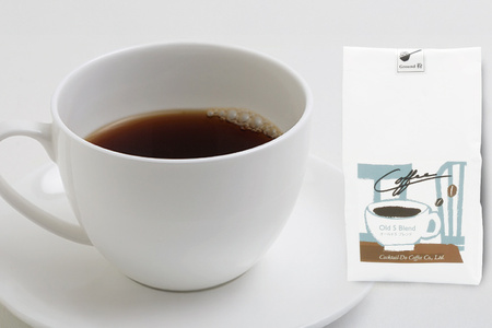 韮崎ウイスキー 700ml×1本 ＆ コーヒー オールド5ブレンド 粉 180g×1袋 [まあめいく 山梨県 韮崎市 20745390]