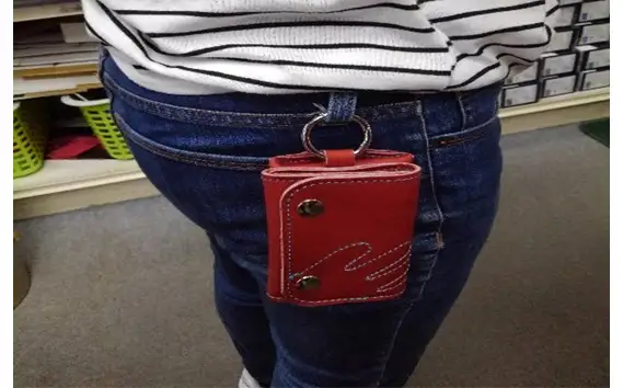 グローブの革製　コンパクトな三つ折り財布　WIS No.096