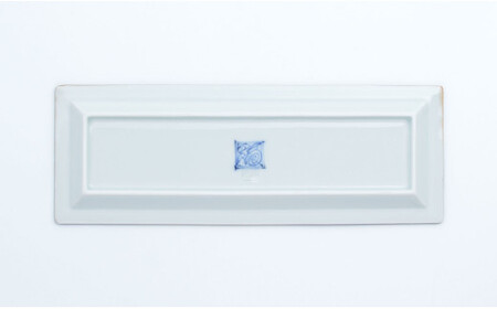 有田焼 濃蛸唐草 長角皿 2枚セット【まるぶん】食器 うつわ 器 磁器 陶磁器 和食器 皿 プレート トレイ 角皿 菓子皿 刺身皿 手描き 食洗機対応 A22-75