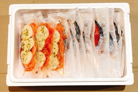 スモークサーモンカプレーゼ3～5P(計500g)＆塩銀鮭切り身1切×25P C-09047