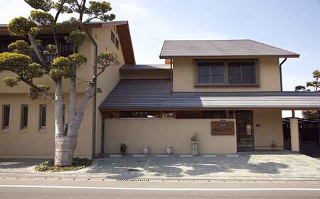 【手織】蟹牡丹縁二重雷文（灰地） 約200×200cm / / 鍋島緞通 [41AAAM007]