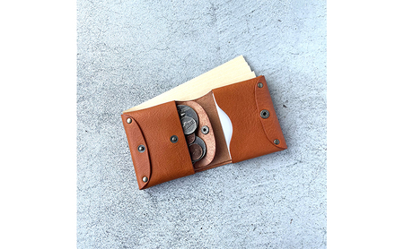 本革 ノンステッチの二つ折りミニ財布 シボ入り栃木レザー ファッション小物 革小物 レザー小物 ウォレット コンパクト カード入れ 小銭入れ お札入れ  ダークブラウン