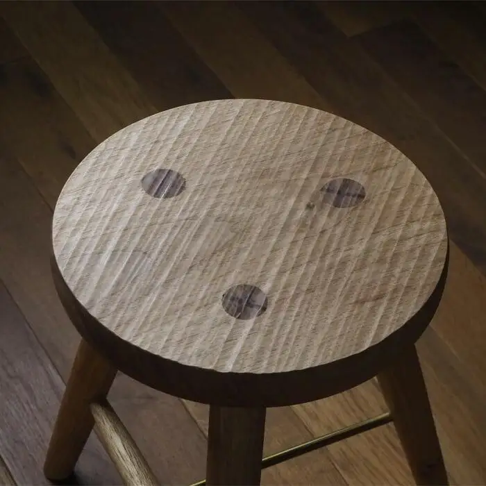 まる座スツール　3本脚　国産クルミ材 ／ 椅子【UMEBACHI FURNITURE】