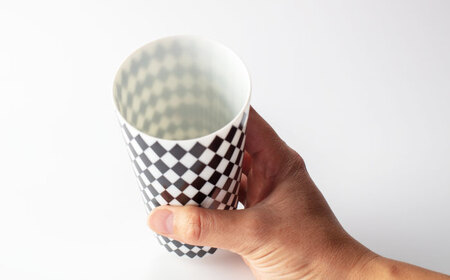 【美濃焼】モダンカップペアＬ （ストライプ・ダイヤ）【TOKI MINOYAKIチャレンジショップ／イチヤマ】食器 コップ タンブラー[MEE006]