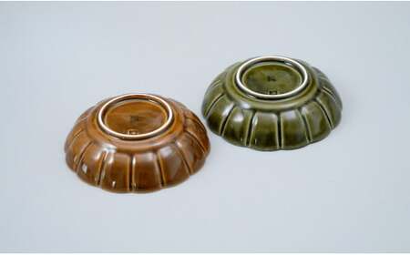 有田焼 花型小鉢 2色セット【中山陶和堂】食器 うつわ 器 磁器 陶磁器 小鉢 鉢 ボウル 皿 2枚 ペア シンプル ナチュラル ブラウン グリーン A27-18
