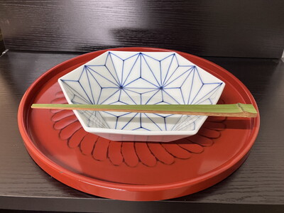 伊万里焼 麻の葉亀甲小皿（青・赤）セット 165-H1075