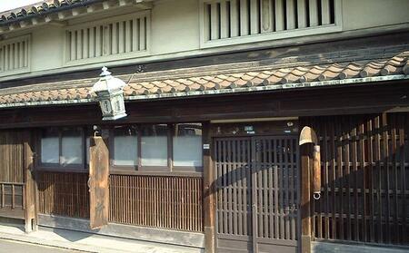 和泉利器製作所　創業219年　堺刀司「子供庖丁」赤色　～お子様の記念に。ご贈答に。可愛らしいデザインでお子様もきっと楽しくお料理ができるはずです！～
