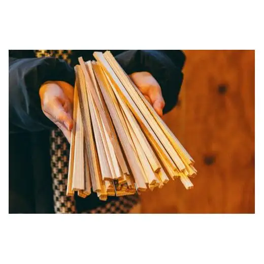 【３ヶ月定期便】焚き付け薪セット 杉21~24cm 約5kg ３回 奈良県産材 乾燥材 カンナくず付き 薪ストーブ アウトドア キャンプ 焚き火用 便利