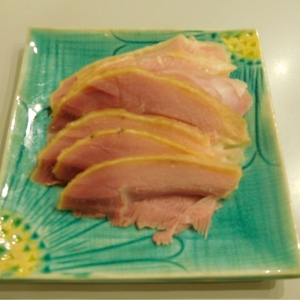 スモークチキン 秋田 比内地鶏 スモーク 半身 約1kg 地鶏 燻製 チキン 鶏 鶏肉 お肉 肉 おかず 惣菜 パーティー 冷凍 冷凍配送 白神 秋田県
