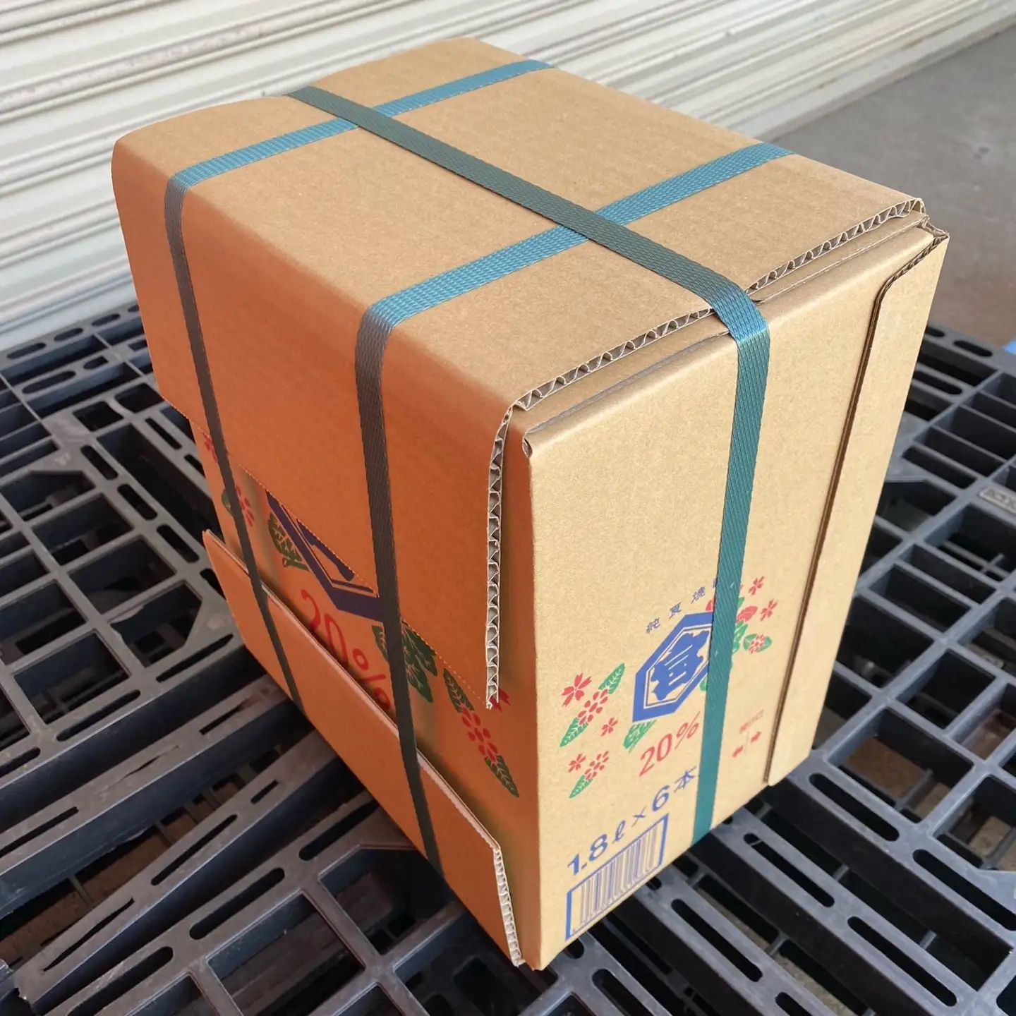 酎ハイを上質にする下町の名脇役。キンミヤ焼酎 キンミヤパック20度 1.8L×6個