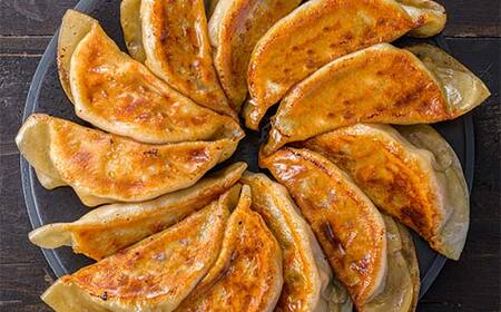 千歳市の高校と天のびろくがコラボ！さけみそ餃子 3箱セット 北海道産 餃子 さけみそ 鮭 味噌 惣菜 冷凍 おかず ごはんのお供 国産 高校コラボ グルメ お取り寄せ ギフト F6S-765
