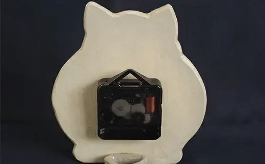 65P6639 ねこうしろ姿置き時計