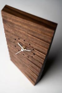 置き時計＜樹種：ウォールナット＞
