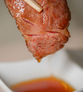【 黒毛和牛 赤身 専門 】 焼肉ほれぼれ お食事券 9枚 ( 1,000円 × 9枚 )  | チケット 食事 焼肉　黒毛和牛